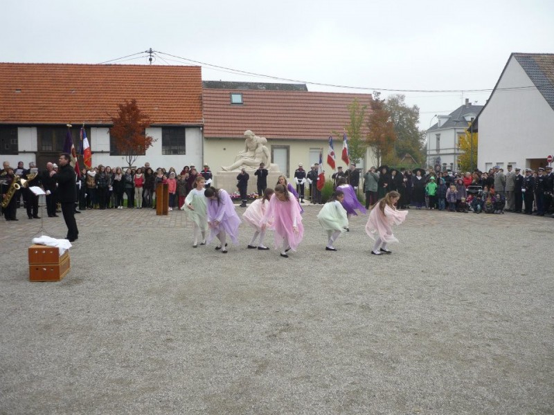 danse des filles 11 novembre 2014